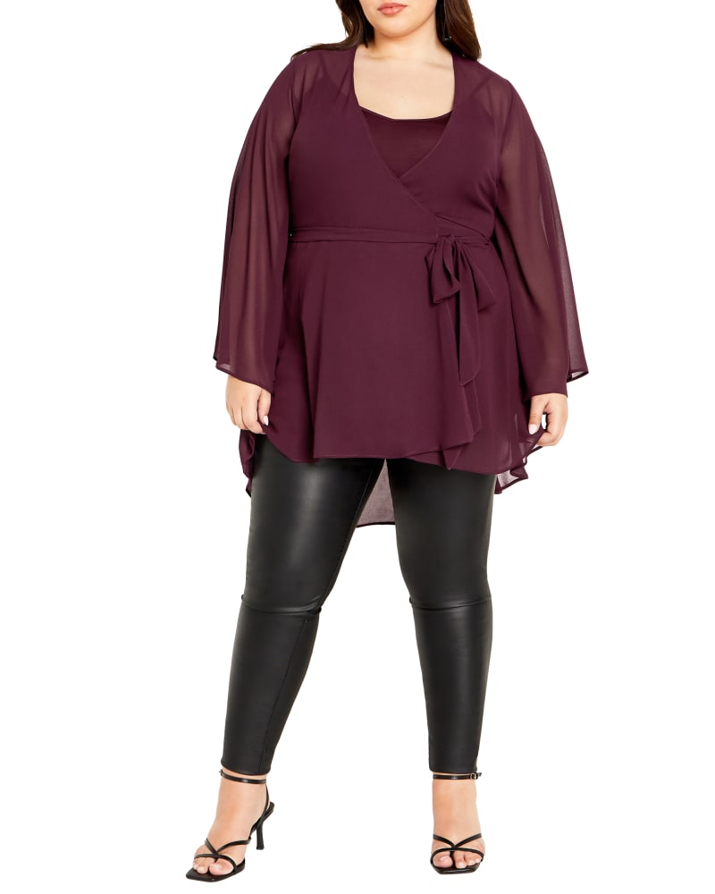 Front of a model wearing a size XL Fleetwood Tunic in Spiced Plum by City Chic. | dia_product_style_image_id:320538